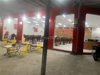 Sang nhượng quán ăn hoặc cọc