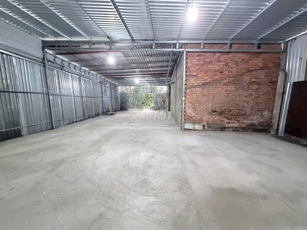Cho thuê kho trống suốt 7x18 nở hậu Thông thoáng giá 7trieu