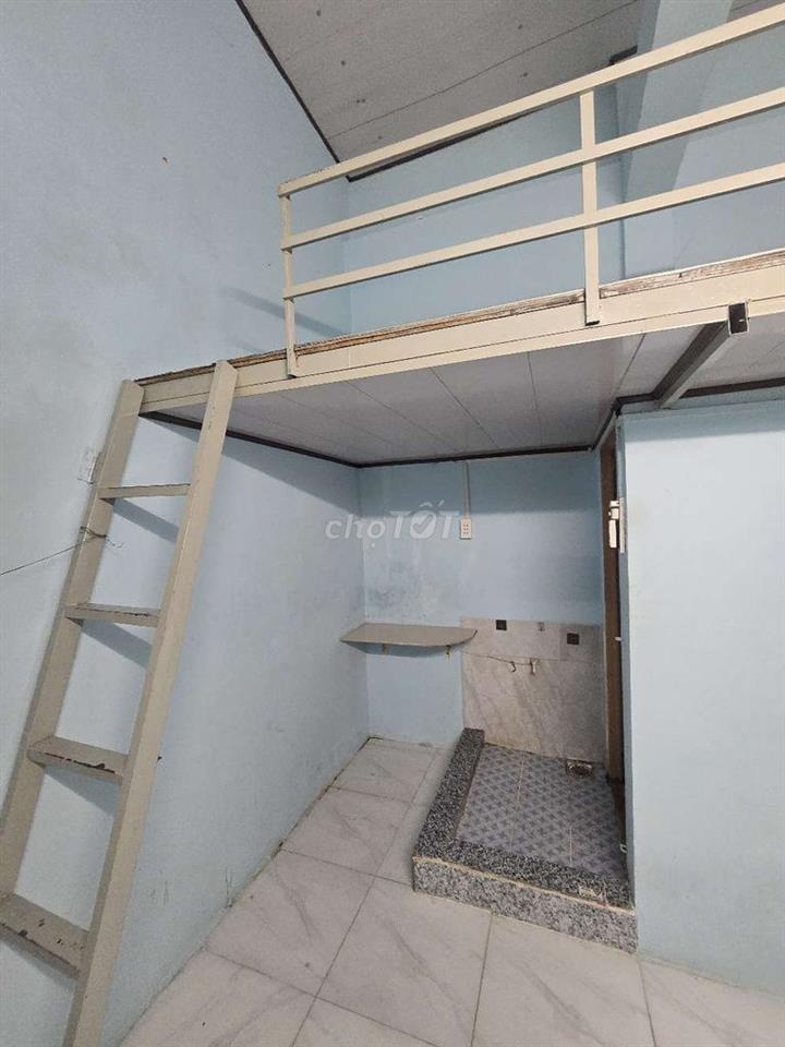 PHÒNG MỚI XÂY QUẬN TÂN PHÚ, GẦN ĐH VĂN HIẾN 