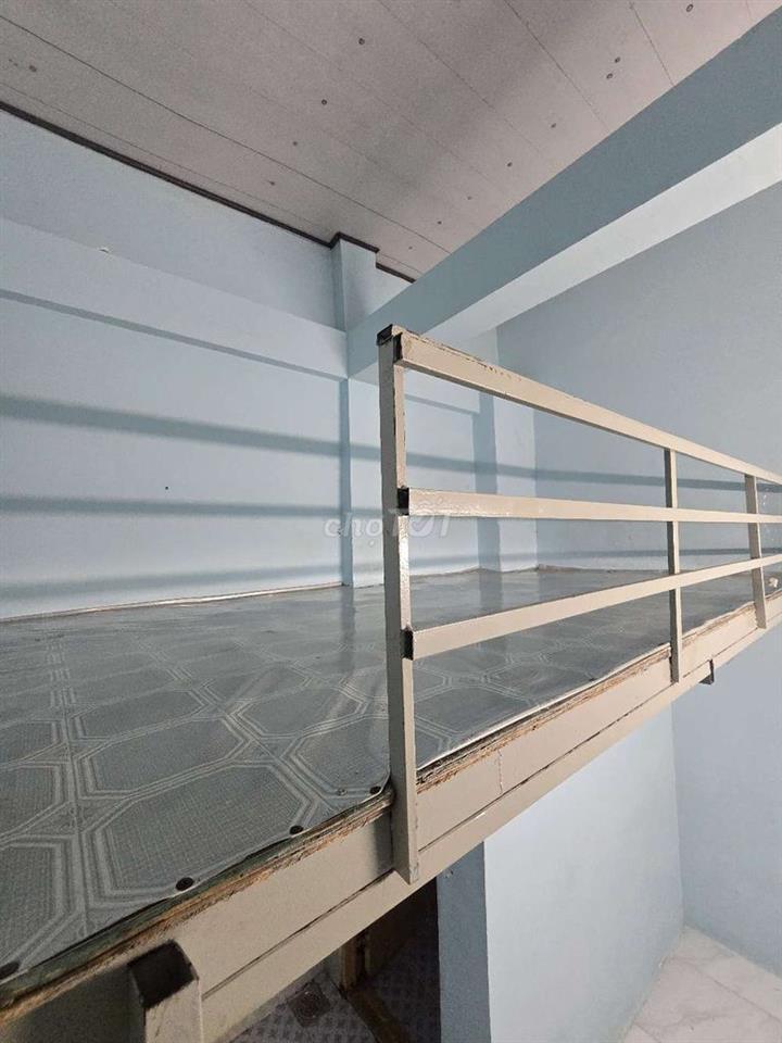PHÒNG MỚI XÂY QUẬN TÂN PHÚ, GẦN ĐH VĂN HIẾN 