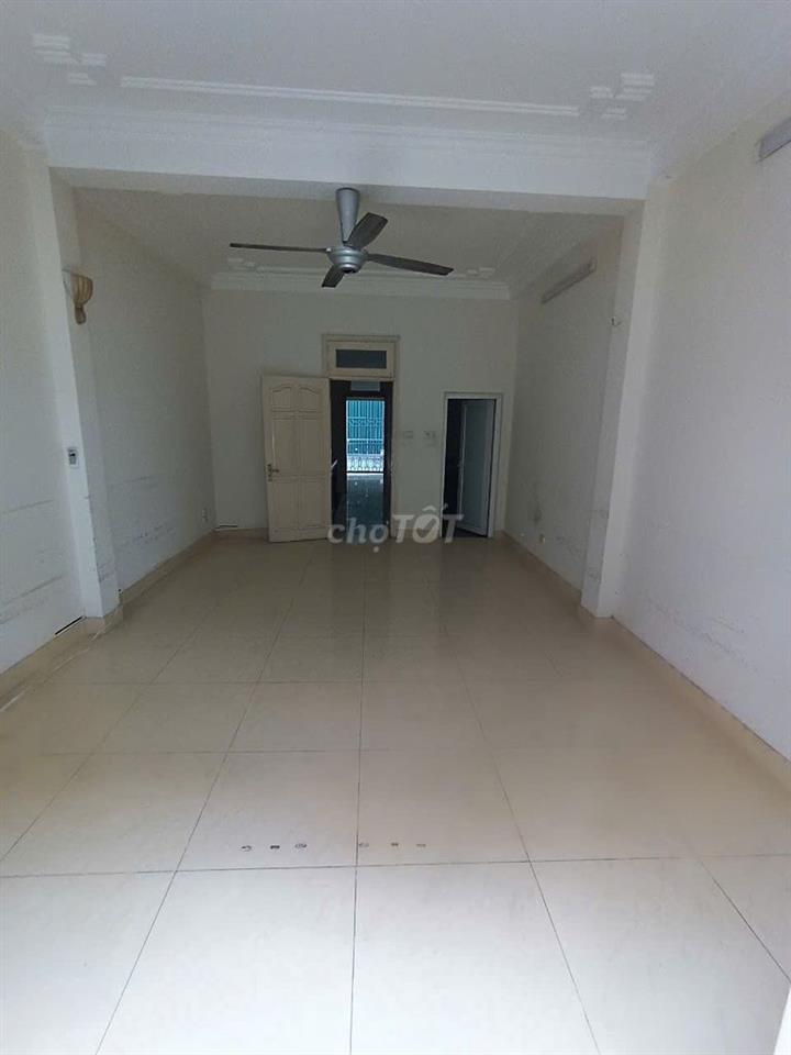 Cho thuê nhà liền kề KĐT Định Công 70m2 x 4 tầng, mt 4m, giá chỉ 22tr