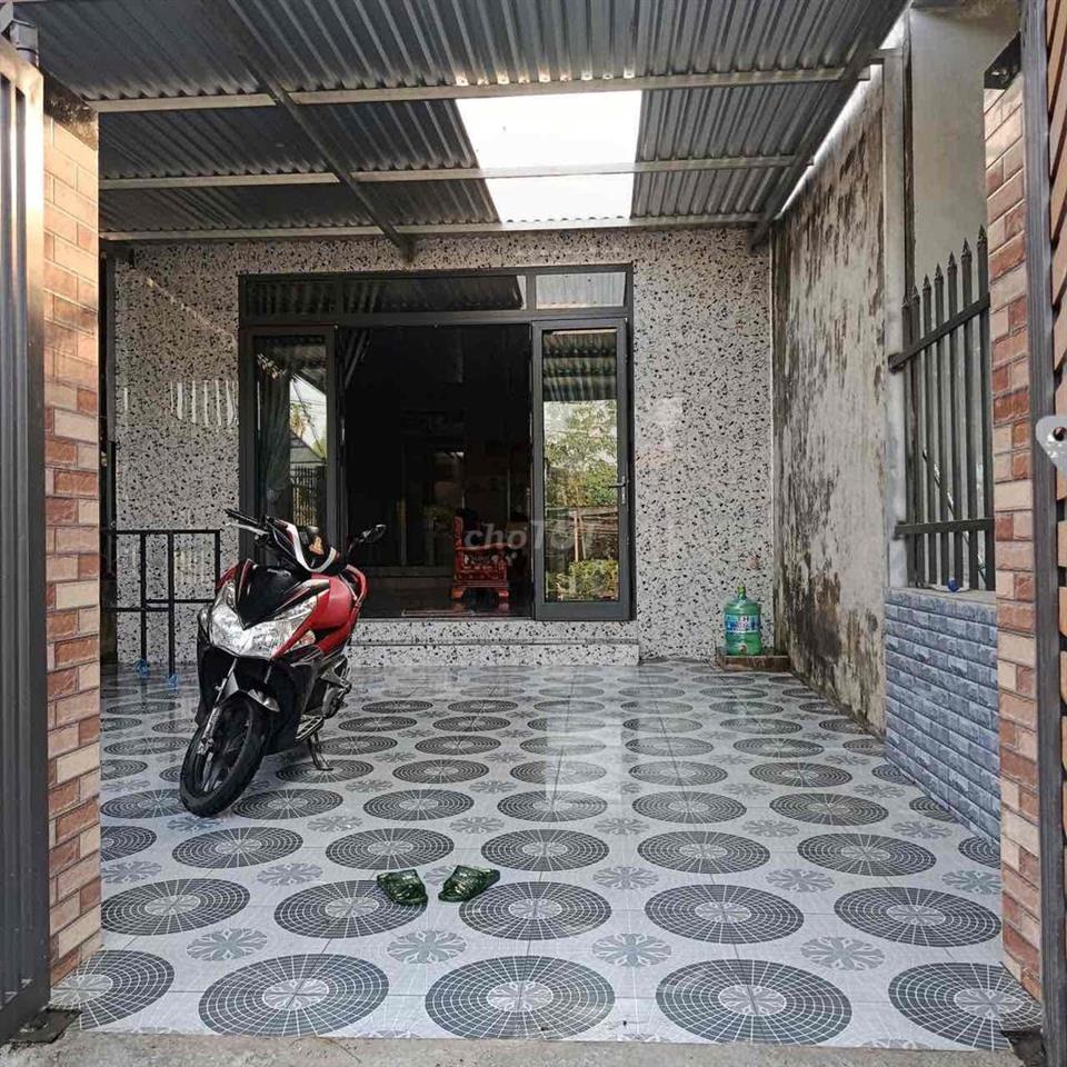 Tôi cc cần bán nhà mới xây, chưa ở. Kiệt 143 Thành Vinh 10