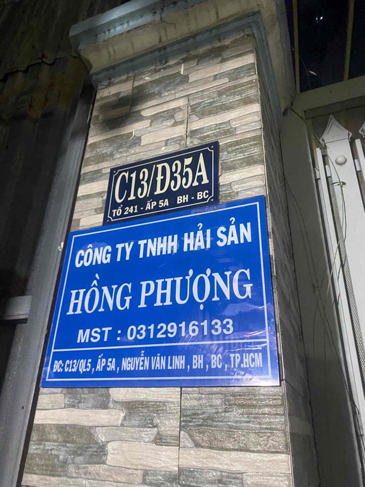 Cho thuê nhà có gác, điện nước riêng