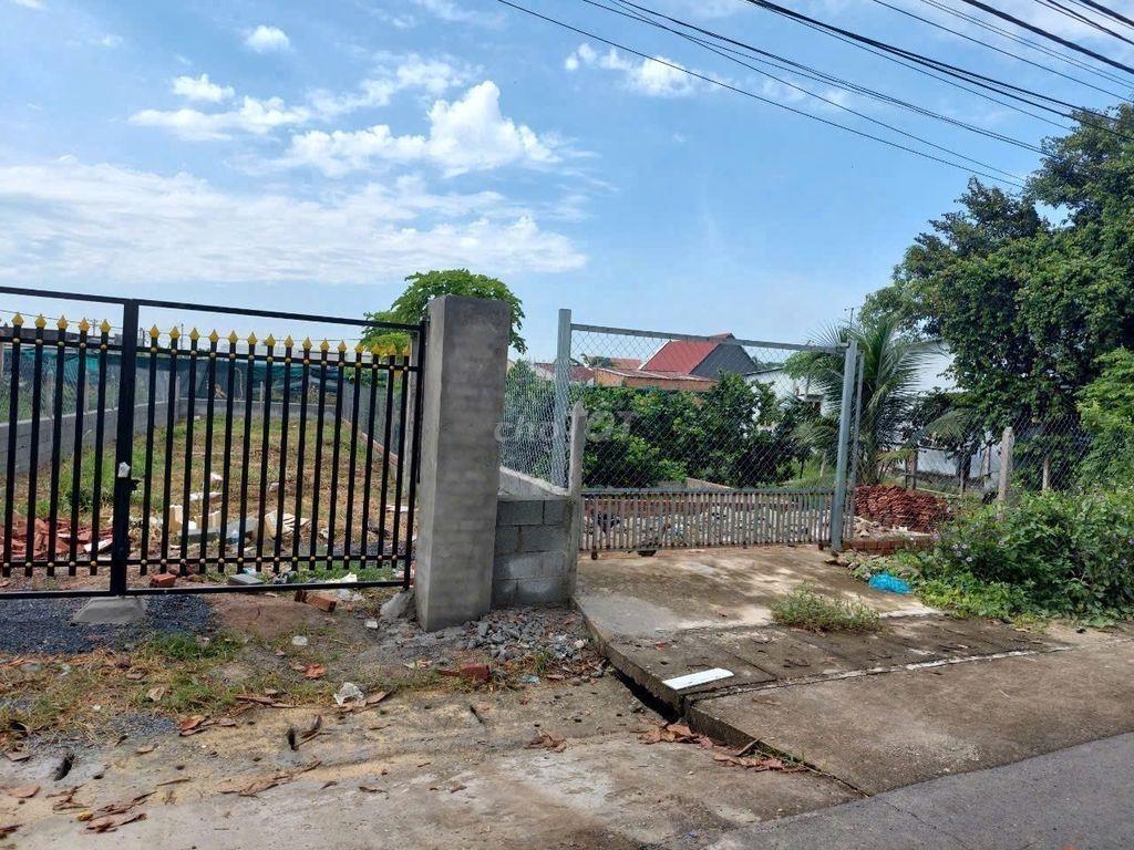 Chủ kẹt tiền bán gấp giá 350Triệu/212m2, Đường nhựa 20m, Tân Thông Hội