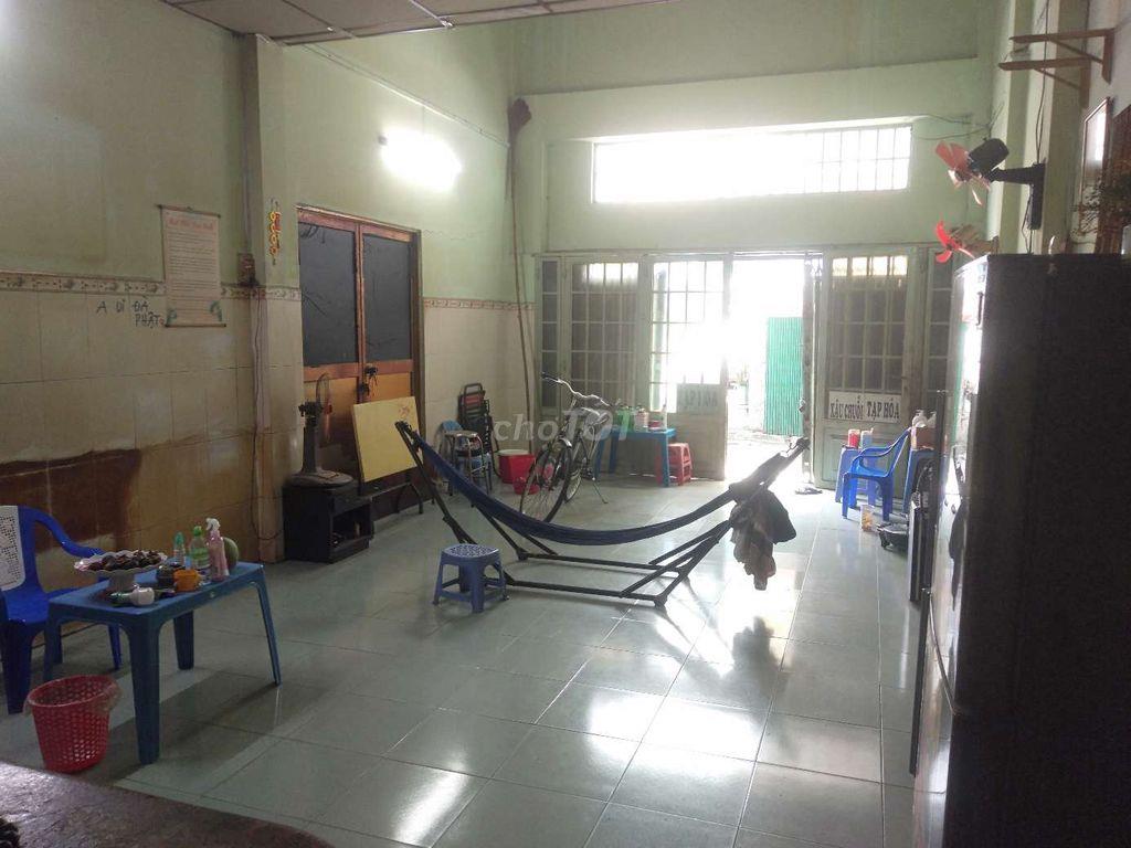 Cho Nữ Thuê Tầng Trệt ở ghép nguyên căn