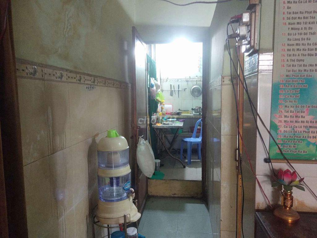 Cho Nữ Thuê Tầng Trệt ở ghép nguyên căn
