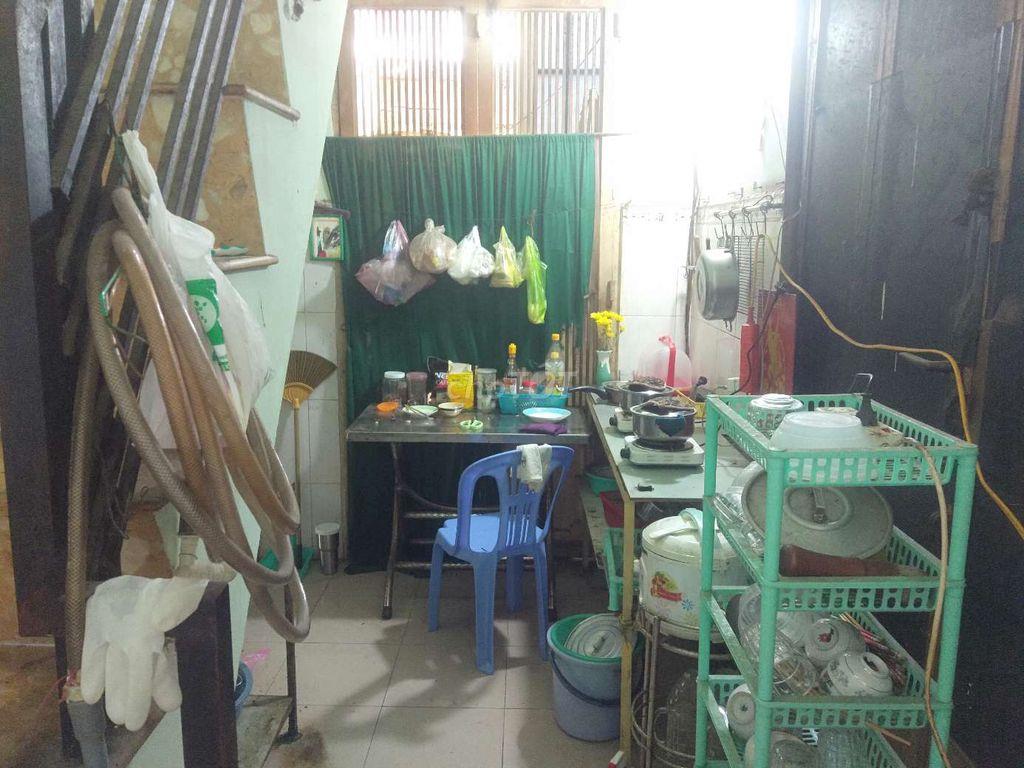 Cho Nữ Thuê Tầng Trệt ở ghép nguyên căn
