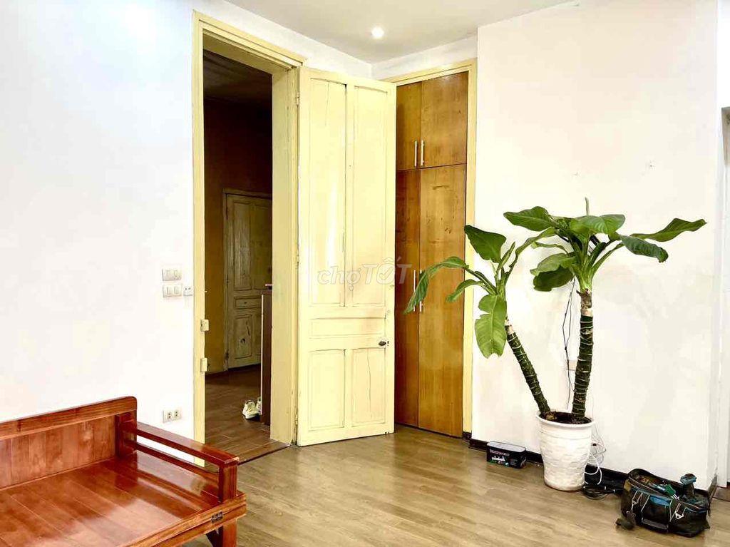 Chính chủ cho thuê phòng biệt thự Pháp ngay cv Thống Nhất