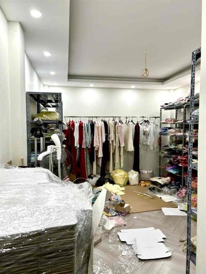 Chính chủ cho thuê nhà mặt phố 110 Tuệ Tĩnh