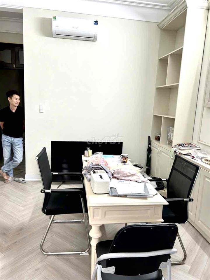 Chính chủ cho thuê nhà mặt phố 110 Tuệ Tĩnh