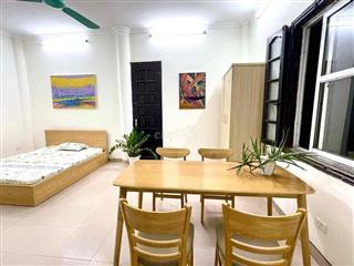 Chính chủ cho thuê studio 36m2 gần Vincom Bà Triệu, cực thoáng