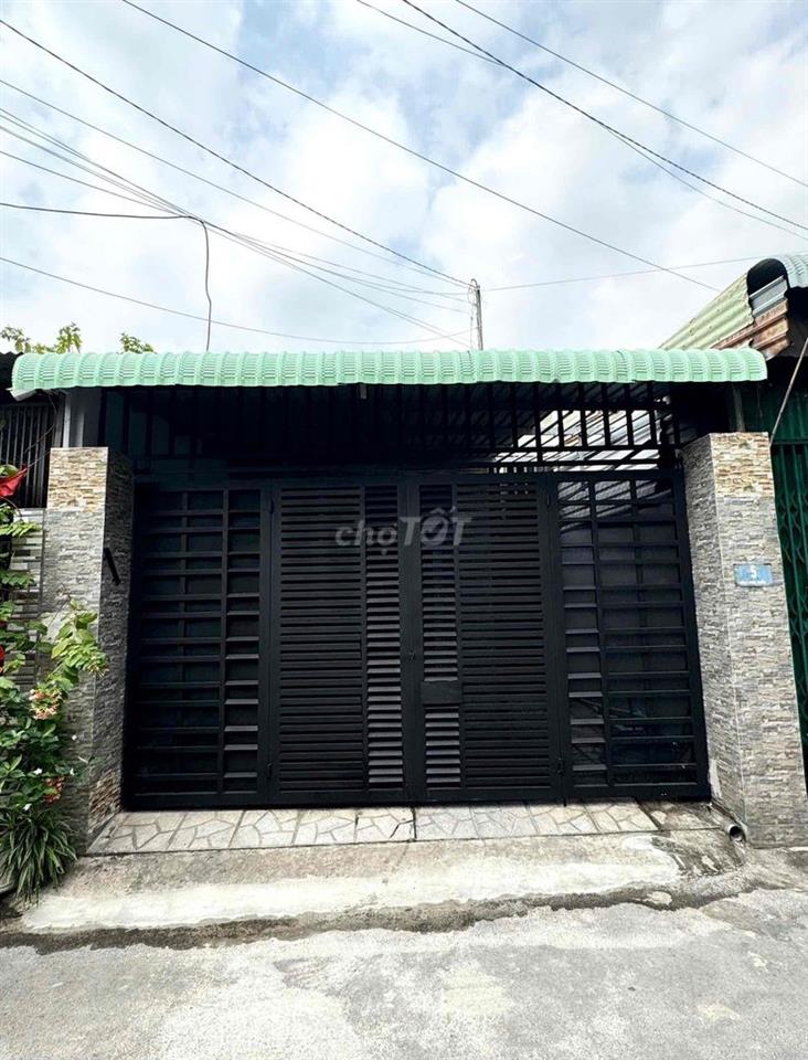 CHO THUÊ NHÀ C4. NGAY CHỢ PHÚ THỌ. TRẢNG DÀI