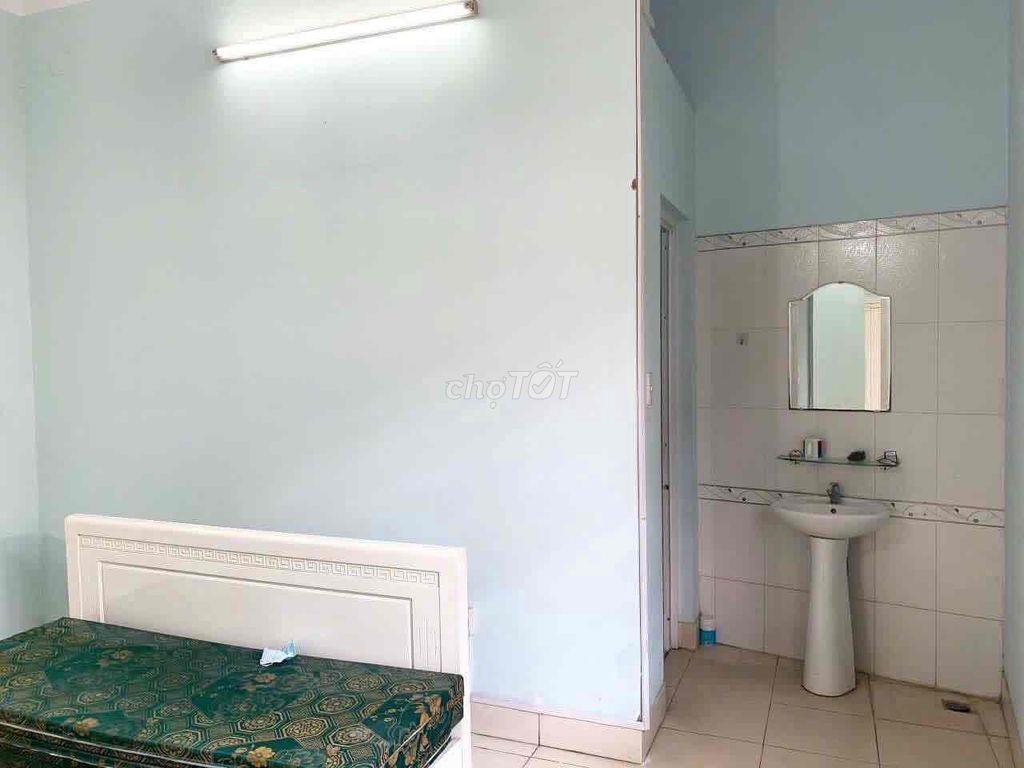 CHO THUÊ NHÀ 1 TRỆT 2 LẦU. GẦN CHỢ GIA VIÊN. PHƯỜNG TÂN HIỆP