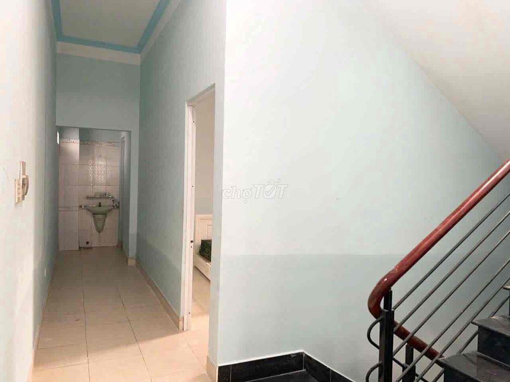 CHO THUÊ NHÀ 1 TRỆT 2 LẦU. GẦN CHỢ GIA VIÊN. PHƯỜNG TÂN HIỆP