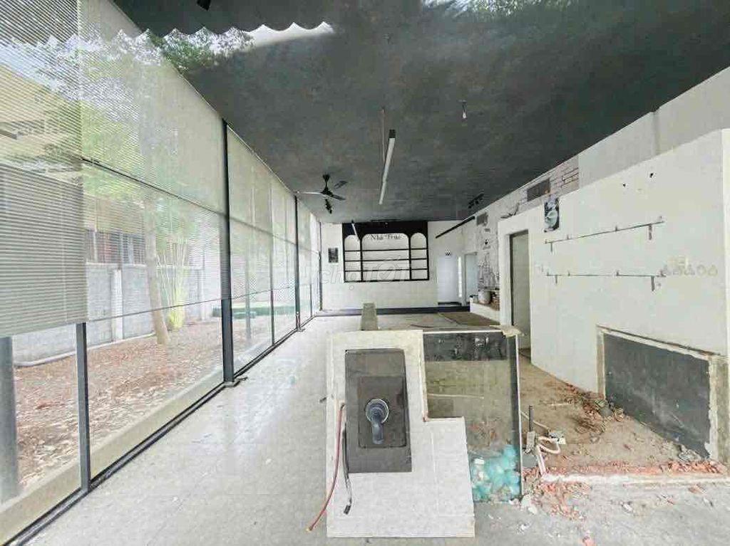 CHO THUÊ MẶT BẰNG 400M² - VỊ TRÍ GẦN TRƯỜNG BÙI THỊ XUÂN. P. TÂN TIẾN