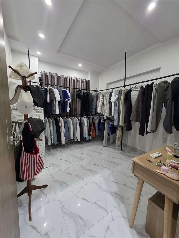 bán căn hộ chung cư Hoàng Huy tầng 3 khu mới