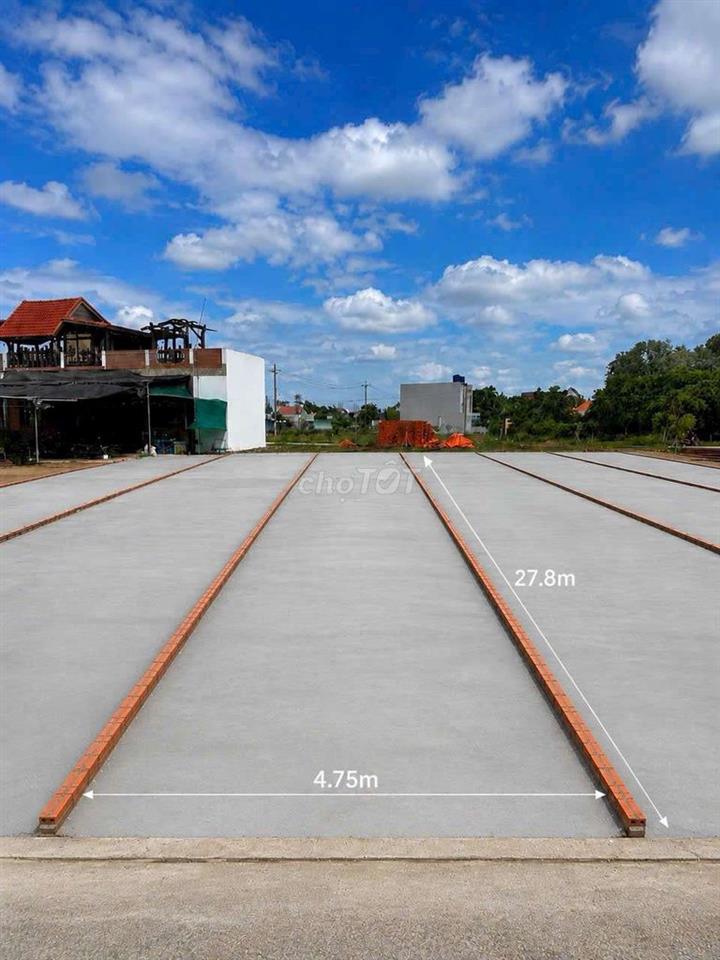 CHÍNH CHỦ CẦN TIỀN BÁN GẤP LÔ GÓC 2MT HẺM CÁCH ĐƯỜNG 22M CHỈ 20M