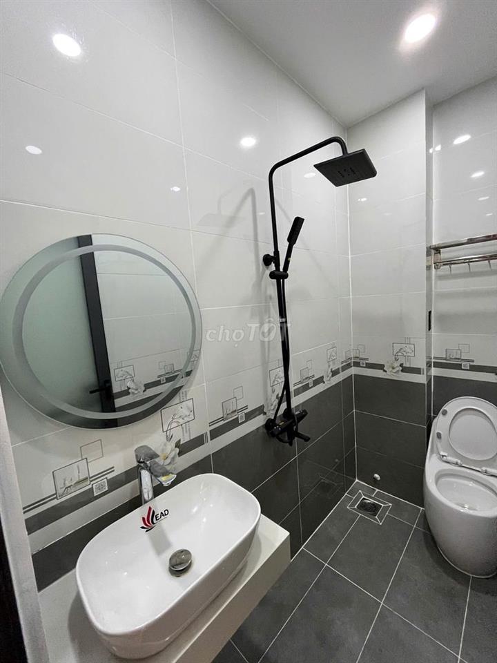Bán nhà riêng 60m2 xây mới, full nội thất, tại Thạnh Xuân, Q12, TP.HCM