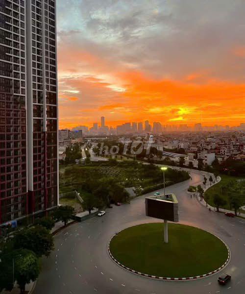 BÁN THE SOLA PARK-VINHOMES SMART CITY-2N2VS-3,45 TỶ K VIEW TÂM LINH