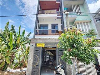 Cắt lỗ 500tr bán nhà 3 tầng gần Ngã tư Hội Nghĩa