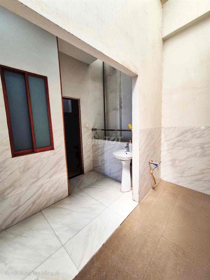 bán gấp nhà còn mới giao ngay