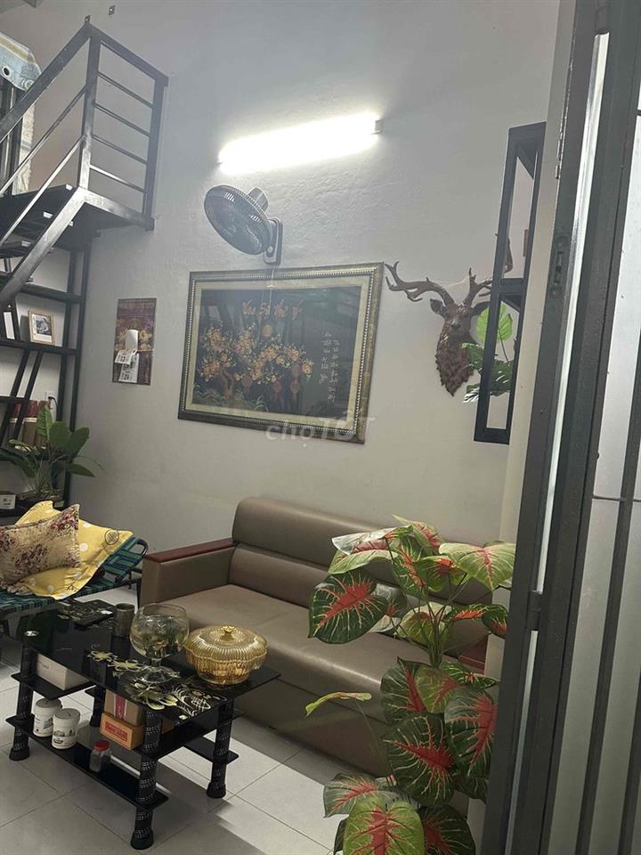 nhà sổ hồng cần bán