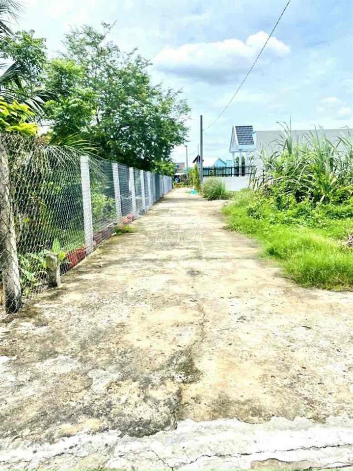 chính chủ bán 90m2  thổ cư xã mỹ lộc cần giuộc long an