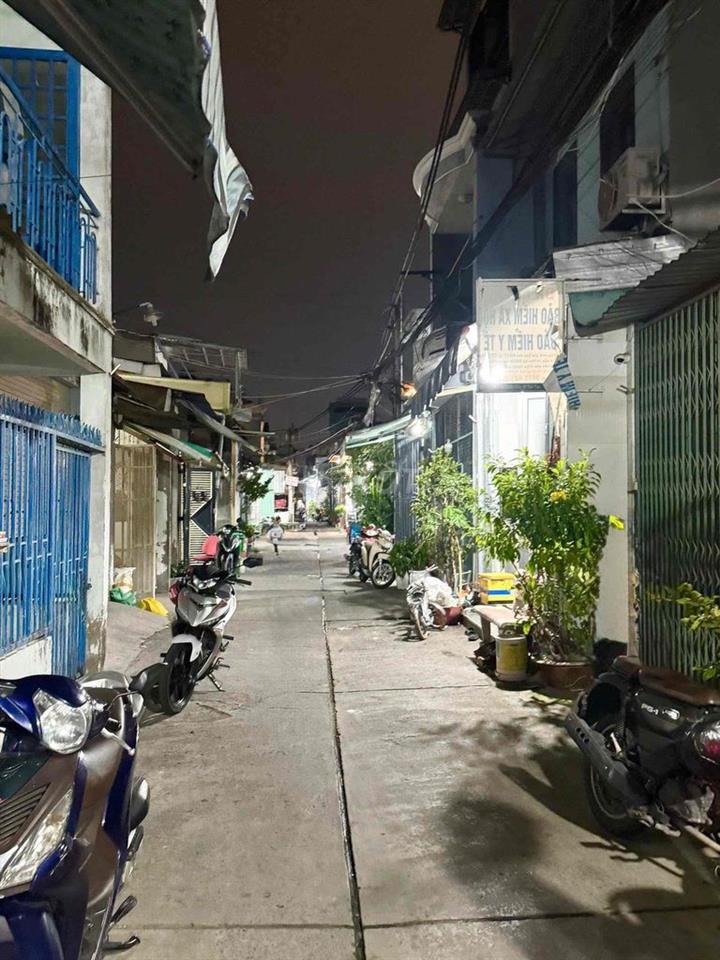 Bán nhà Lê Đình Cẩn, giáp khu Tên Lửa 44m2