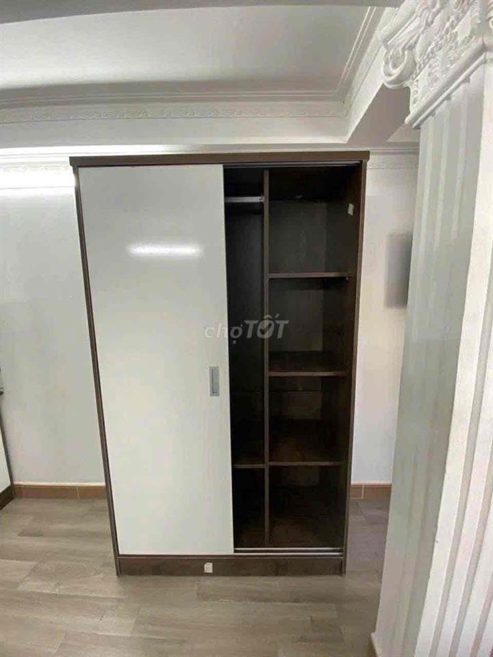 Tìm 2 Nam ở ghép
