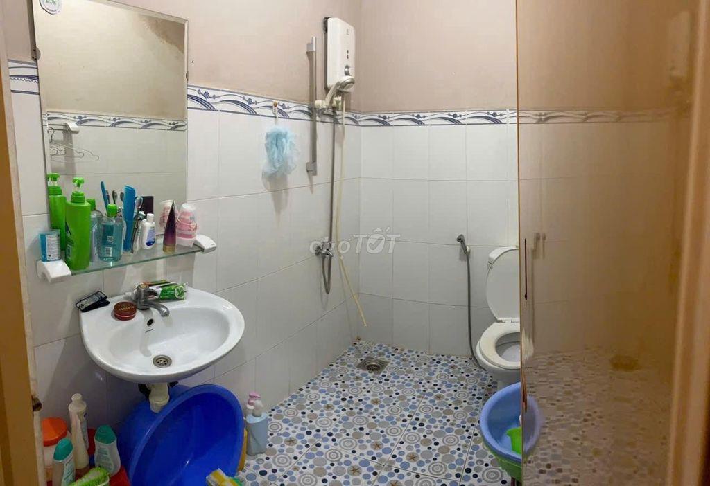 C/c Phan Xích Long căn hộ 2p ngủ, NTCB giá 10tr/tháng