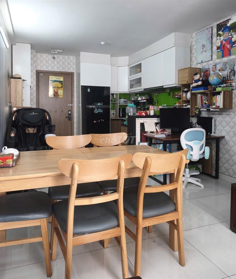 Bán CC Summer Square, DT 64m2, 2PN, 2WC Giá chỉ 3, 350 tỷ.