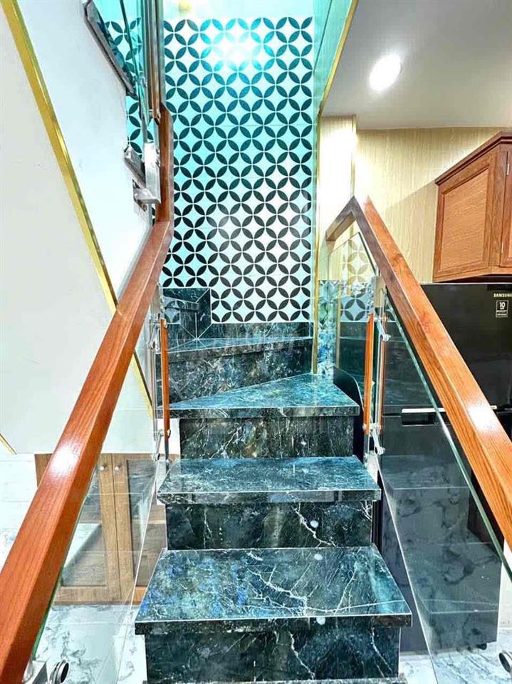 Bán nhà 30/99/47C đường lâm văn bền p Tân Kiểng q7