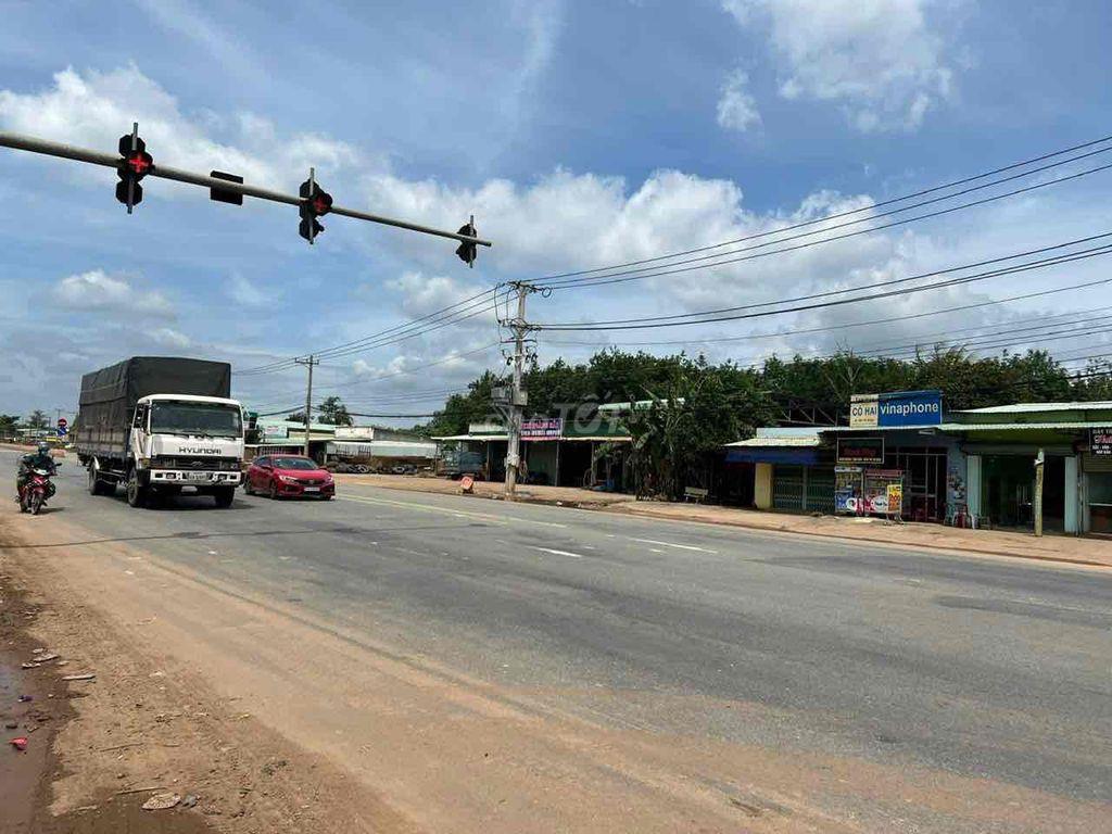 Đất mặt tiền DT741 thuận lợi mở nhà xưởng xây nơi nghĩ dưỡng