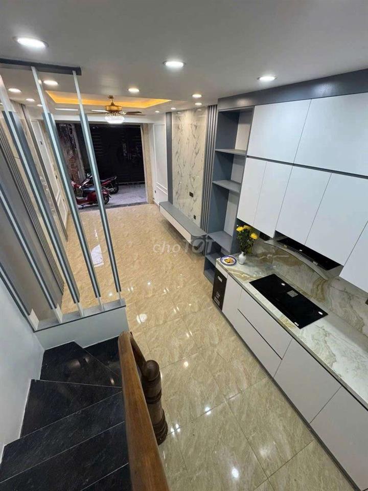 cho thuê nhà 5 tầng ngõ 11 bát khối sn 1b
