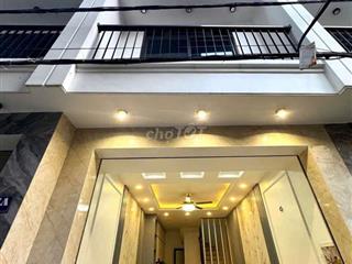 cho thuê nhà 5 tầng ngõ 11 bát khối sn 1b