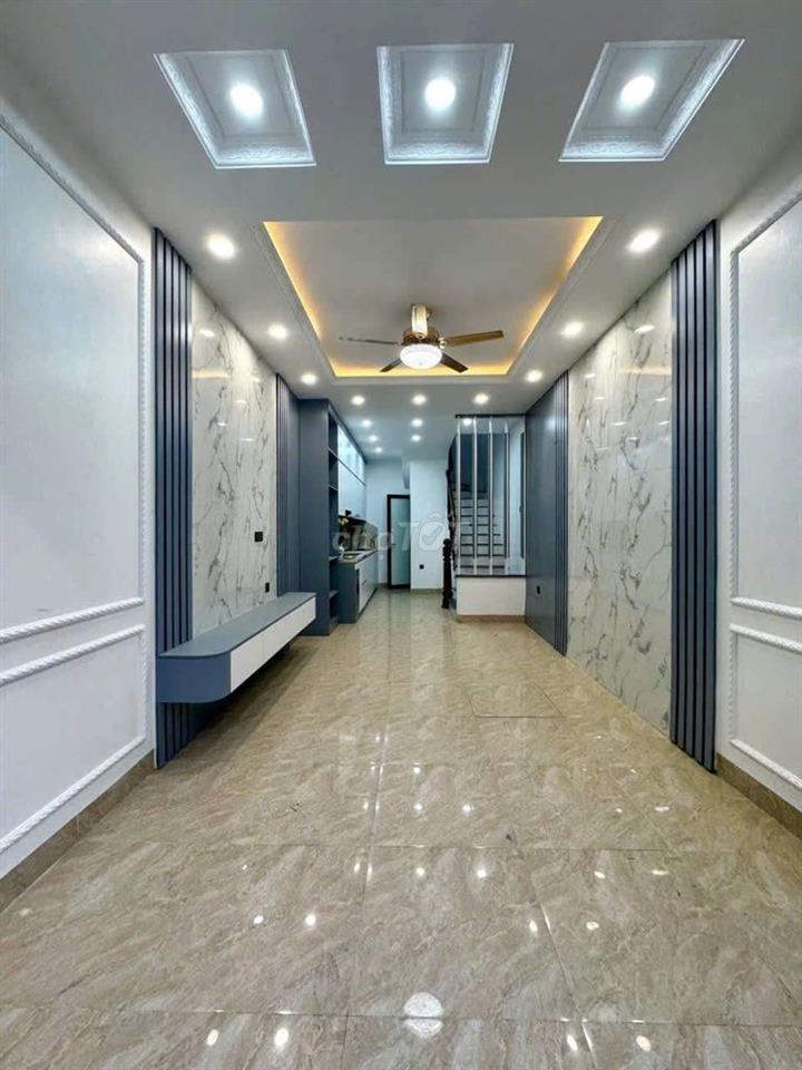 cho thuê nhà 5 tầng ngõ 11 bát khối sn 1b