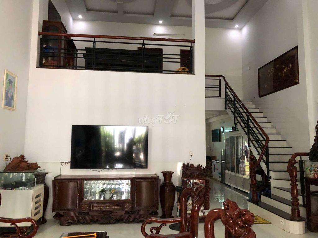 Nhà Đất thổ cư 100% lộ Ôtô 6m giá chỉ 2xtr/1m2