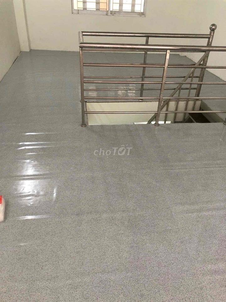 Bán nhà chợ Vòng Nhỏ, mặt tiền chợ 4x12.2m - giá tốt