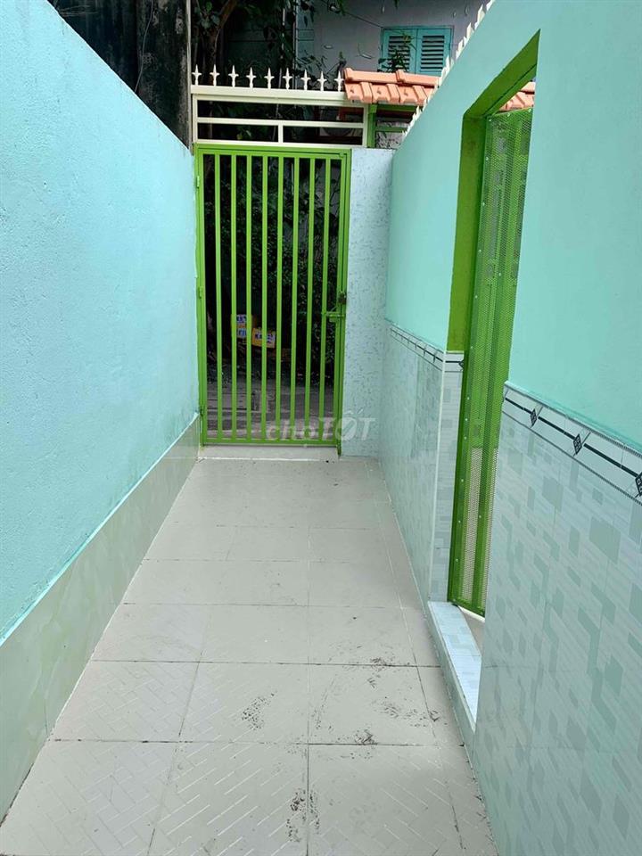 phòng trọ có gác, giờ giấc tự do, gần Đhcn chỉ 3phút đi bộ