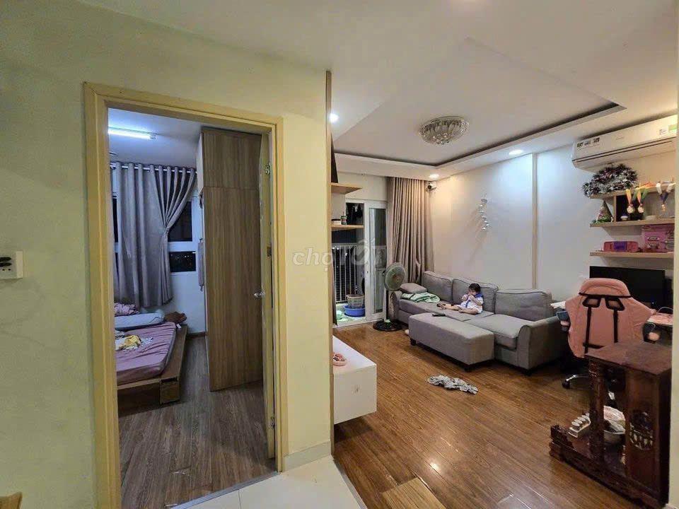 Chung cư 8x plus Trường Chinh 76m2,2p ngủ,giá 8tr/tháng