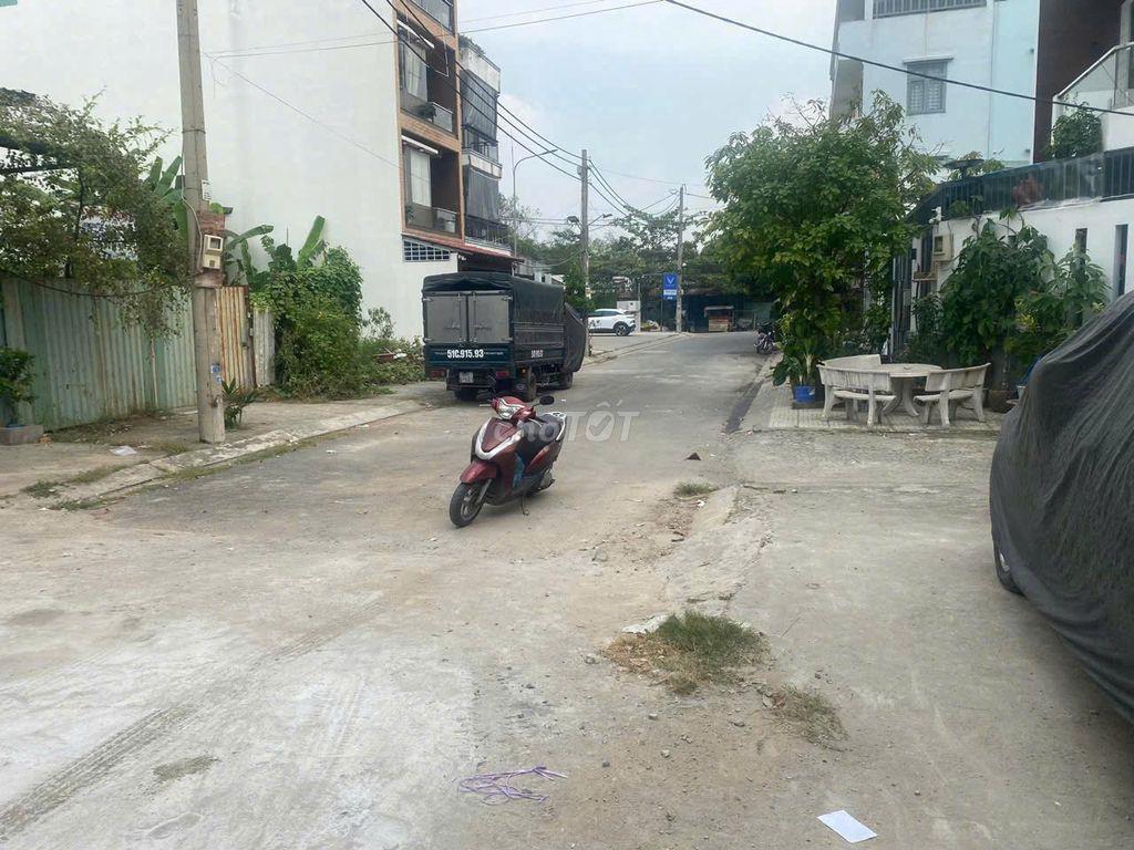 Cho thuê nhà nguyên căn 2 mặt tiền - hẻm xe hơi - Quận 8