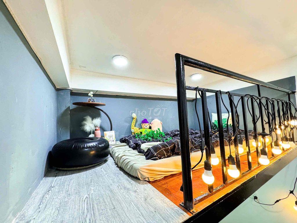 [CHO THUÊ] PHÒNG TRỌ GÁC CAO CÓ BẾP & BAN CÔNG/CỬA SỔ XANH MÁT – HOÀNG