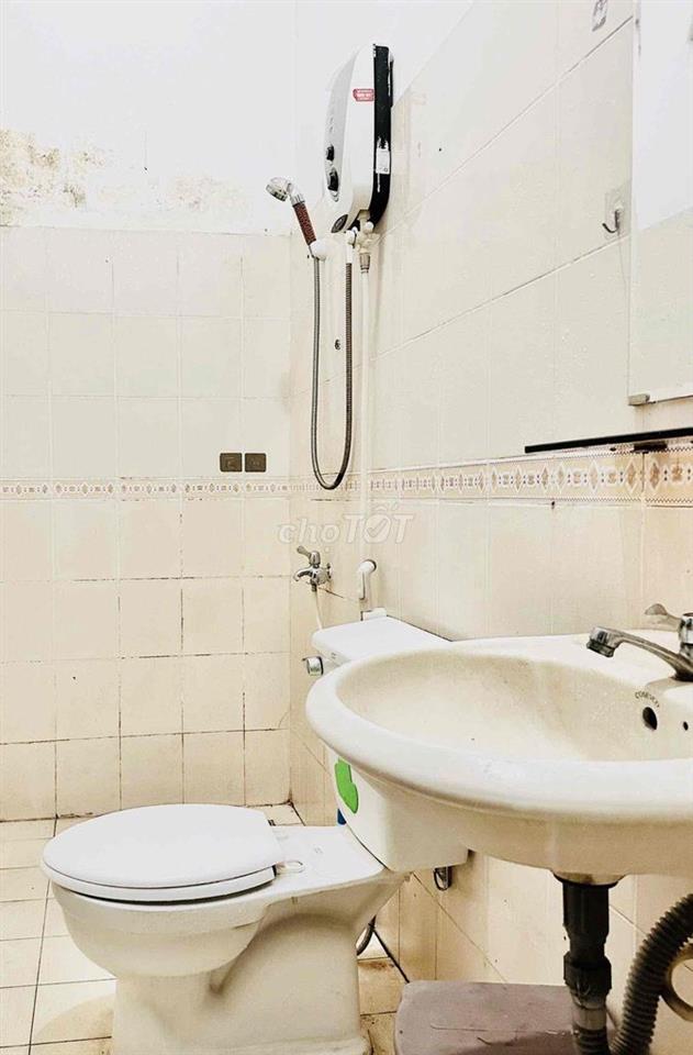 CHO THUÊ PHÒNG STUDIO BAN CÔNG RỘNG RÃI THOÁNG MÁT