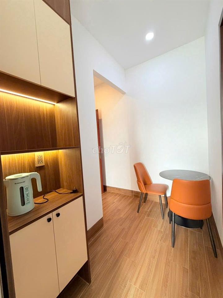 Căn hộ 1 phòng ngủ đầy đủ nội thất, view biển Nguyễn Tất Thành
