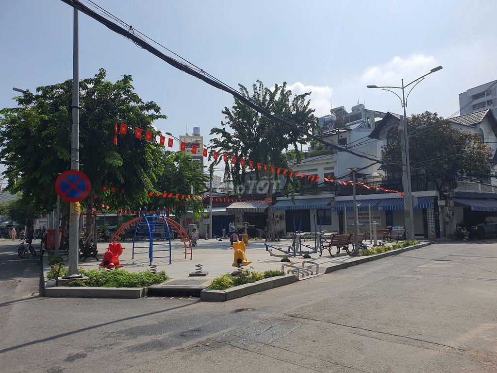 Bán nhà mới đẹp, full Nội thất -gần Lê Đại Hành -DTSD50m2 1lầu 2pn 2wc
