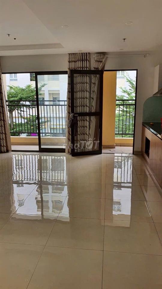 Cho thuê căn hộ 590 CMT8, Quận 3, 85m2, 2PN, 11tr