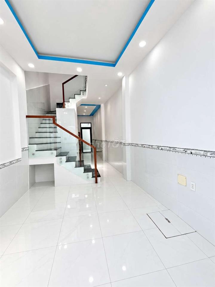 NHỈNH 2 TỶ NHÀ 3 TẦNG BÀ ĐIỂM, CÁCH MẶT TIỀN 20M, CHỢ ĐẦU MỐI HÓC MÔN