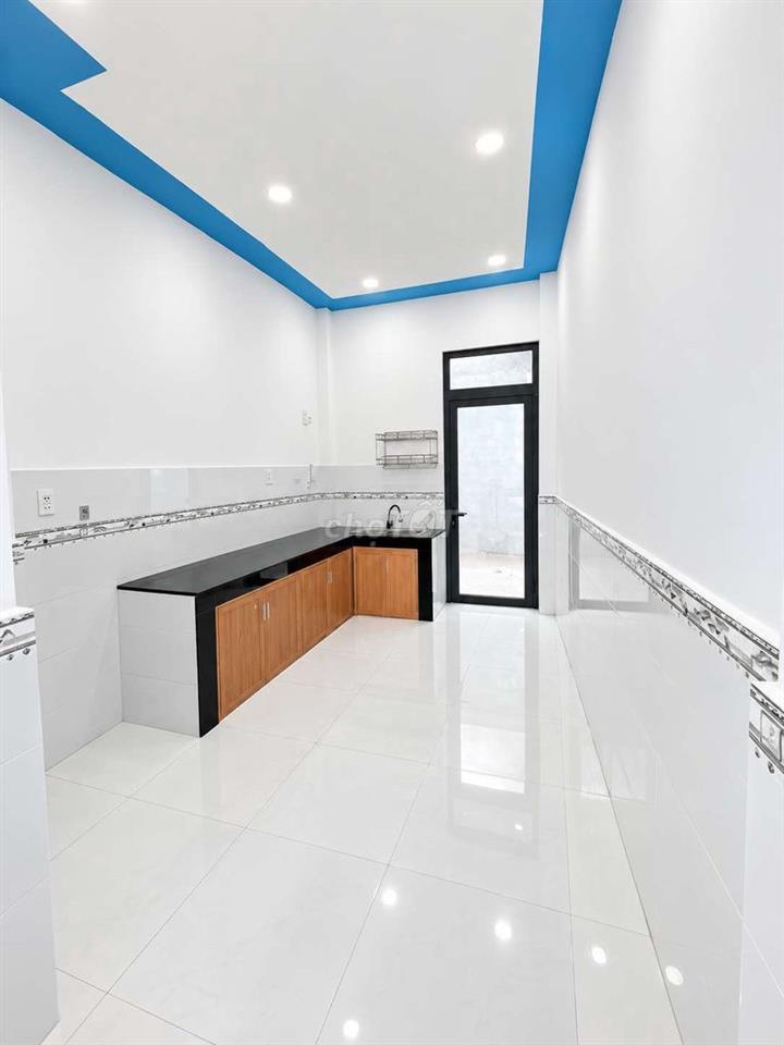 NHỈNH 2 TỶ NHÀ 3 TẦNG BÀ ĐIỂM, CÁCH MẶT TIỀN 20M, CHỢ ĐẦU MỐI HÓC MÔN