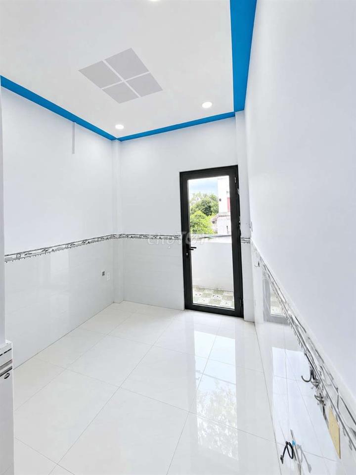 NHỈNH 2 TỶ NHÀ 3 TẦNG BÀ ĐIỂM, CÁCH MẶT TIỀN 20M, CHỢ ĐẦU MỐI HÓC MÔN