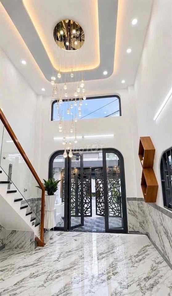 bán nhà mt bà điểm